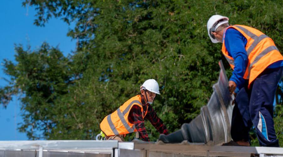 Expert top industrial roofings services in Elmendorf, TX